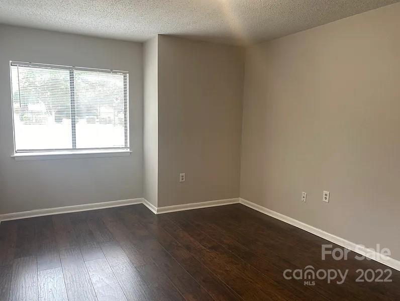 Property image 2 at 4809 Spring Lake Drive, Charlotte, NC 28212