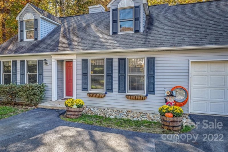 Property image 5 at 18 Tarragon Place, Flat Rock, NC 28731