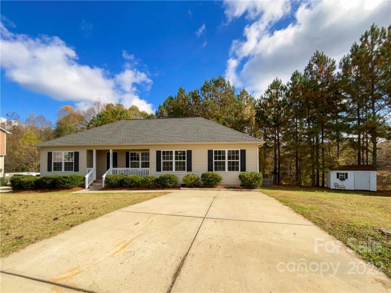 Property image 2 at 620 Red Hawk Way, Clover, SC 29710