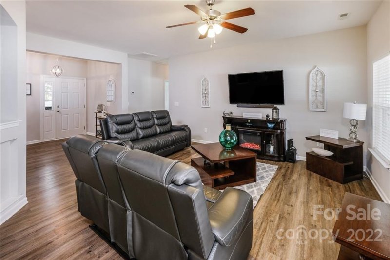 Property image 4 at 166 Valerie Drive, Lincolnton, NC 28092