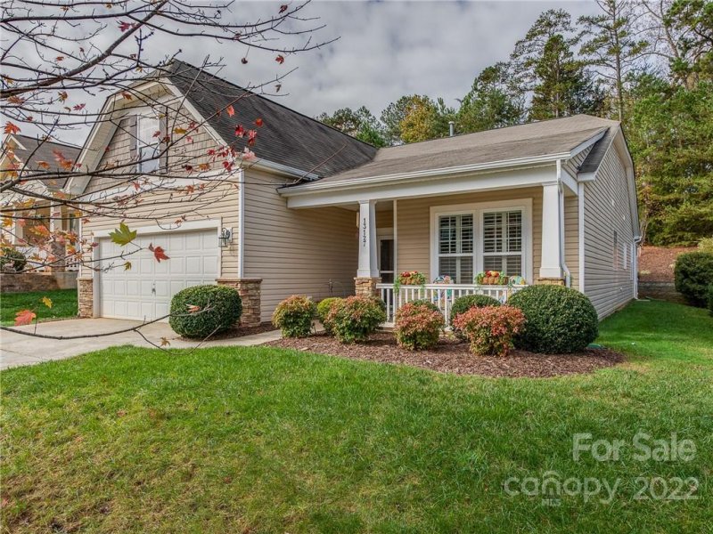 13127 Reunion Street
