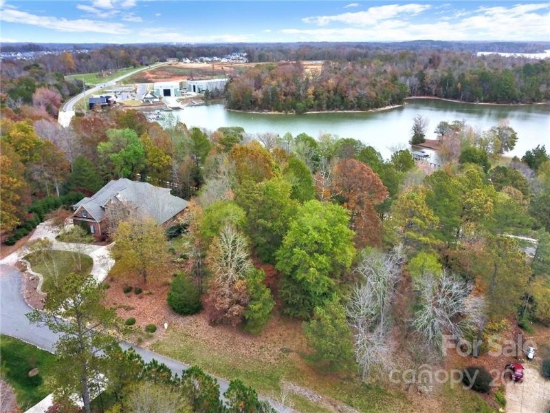 Property image 4 at 374 Stone Cliff Lane, Clover, SC 29710