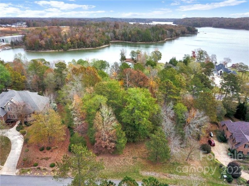 Property image 5 at 374 Stone Cliff Lane, Clover, SC 29710