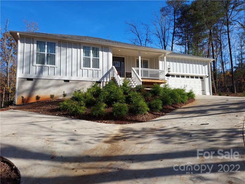 Property image 2 at 221 Dublin Lane, Columbus, NC 28722