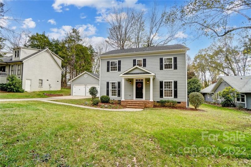 Property image 2 at 2601 Innsbrook Road, Charlotte, NC 28226