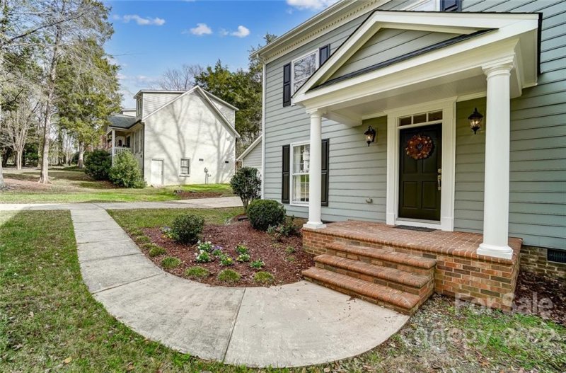 Property image 4 at 2601 Innsbrook Road, Charlotte, NC 28226