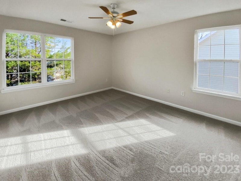 Property image 5 at 6212 Blue Ash Lane, Charlotte, NC 28215