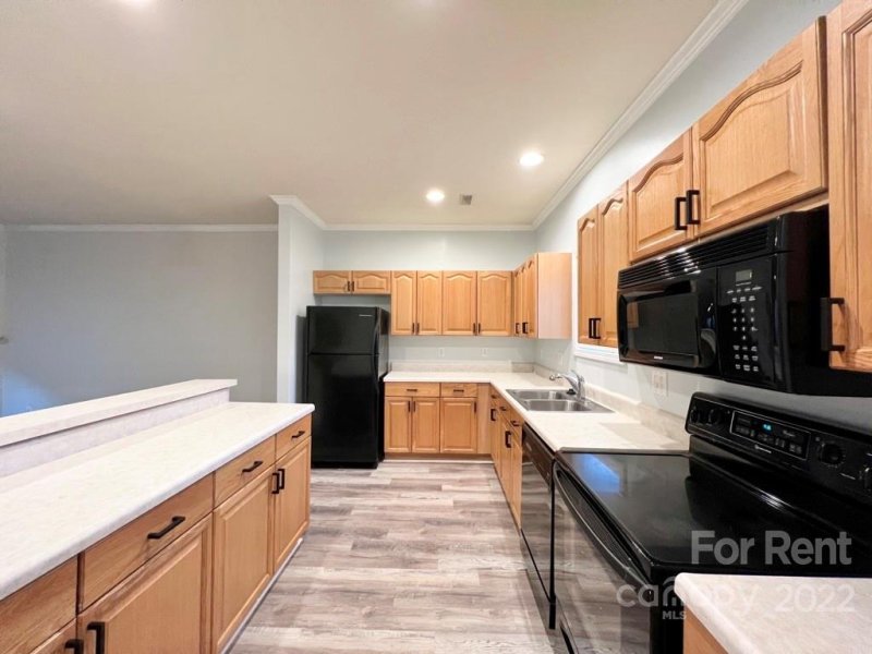 Property image 4 at 7014 Elm Hill Court, Charlotte, NC 28217