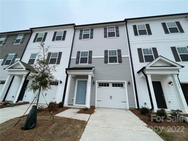 Property image 2 at 11013 Woodland Creek Way, Charlotte, NC 28262