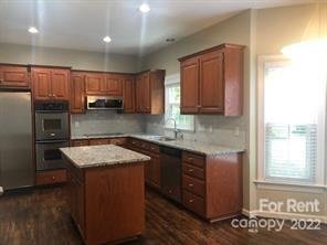 Property image 2 at 7021 Royce Court, Charlotte, NC 28277