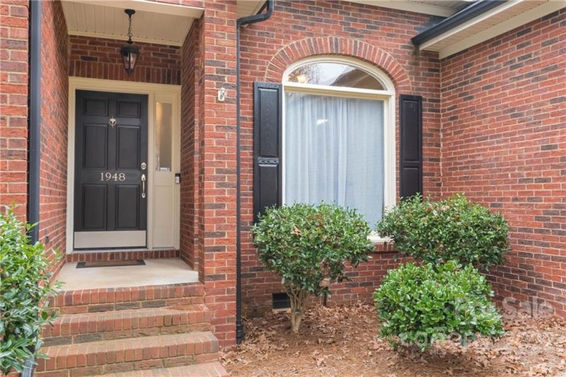 Property image 2 at 1948 Millbrook Lane, Matthews, NC 28104