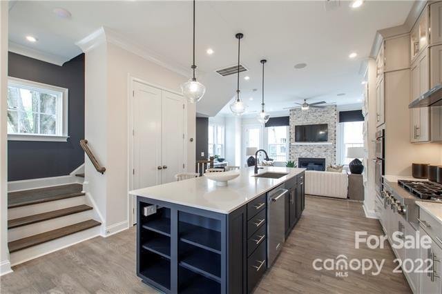 Property image 3 at 204 Emerson Avenue, Charlotte, NC 28204