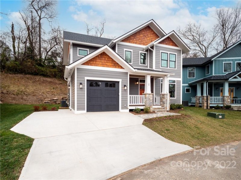 Property image 3 at 25 Acona Lane, Asheville, NC 28803