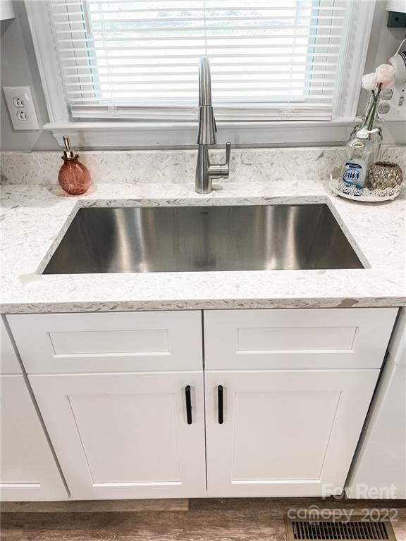 Property image 4 at 2217 Bow Wood Trail, Matthews, NC 28104