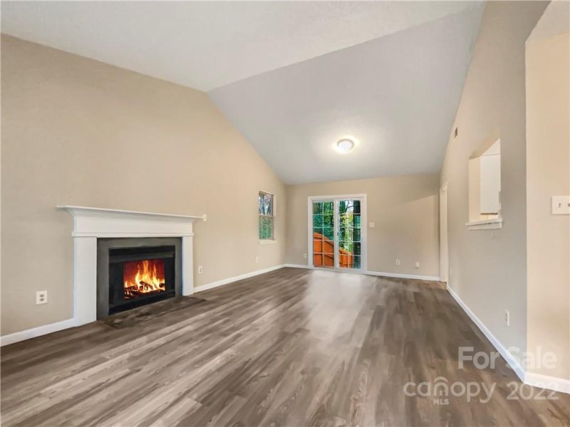 Property image 3 at 1735 Teddington Drive, Charlotte, NC 28214