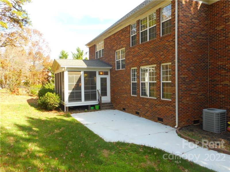 Property image 5 at 7201 Three Wood Drive, Matthews, NC 28104