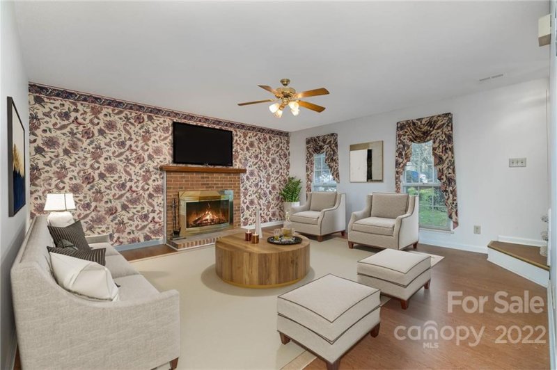 Property image 3 at 2819 Dellinger Drive, Charlotte, NC 28269