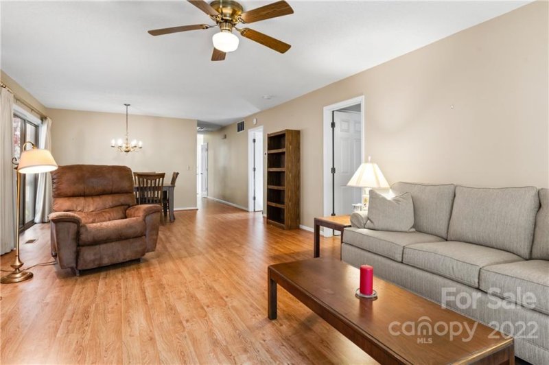 Property image 5 at 118 Exeter Court, Hendersonville, NC 28791