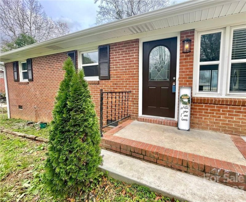 Property image 2 at 2337 Woodleaf Drive, Gastonia, NC 28052