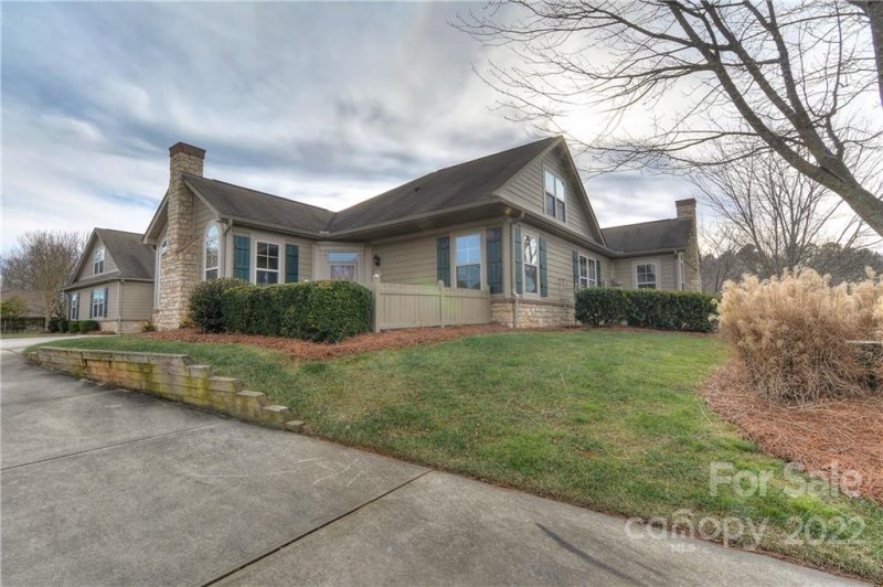 Property image 4 at 2348 Coltsview Lane, Matthews, NC 28105