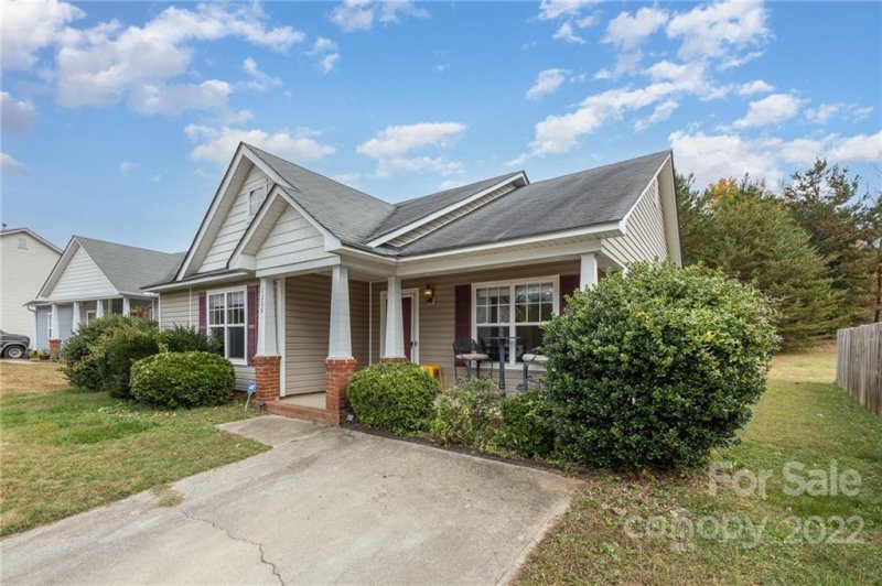 Property image 2 at 1208 Bicycle Court, Gastonia, NC 28054