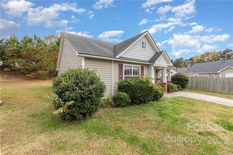 Property image 3 at 1208 Bicycle Court, Gastonia, NC 28054