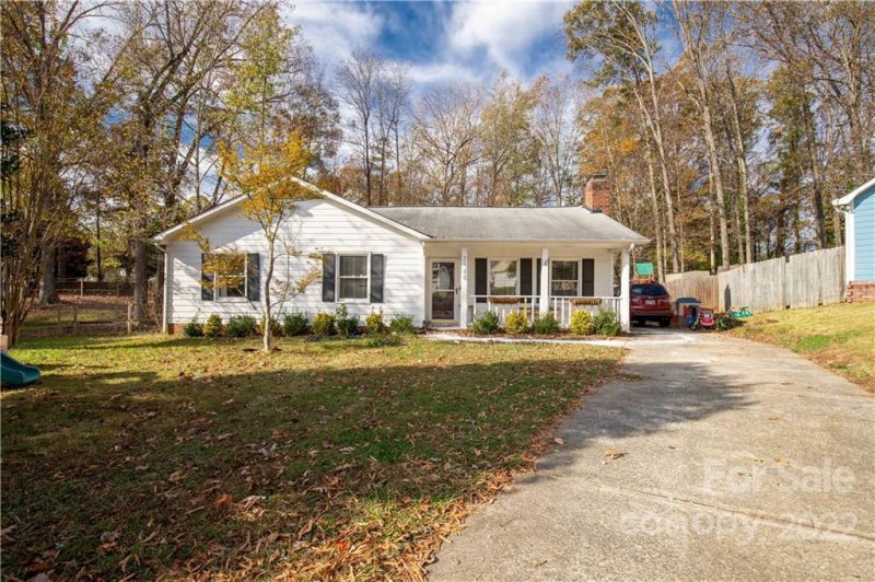 7100 Rockwood Forest Lane