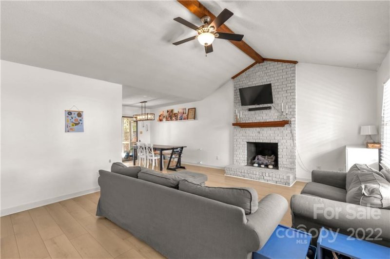 Property image 4 at 7100 Rockwood Forest Lane, Charlotte, NC 28212