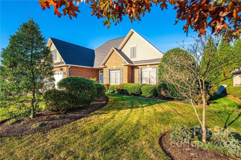 Property image 5 at 1719 30th Avenue Court, Hickory, NC 28601