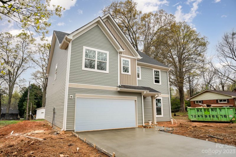 Property image 3 at 316 Owen Boulevard, Charlotte, NC 28213