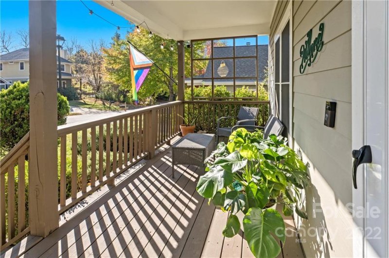 Property image 3 at 20 Lamar Avenue, Asheville, NC 28803