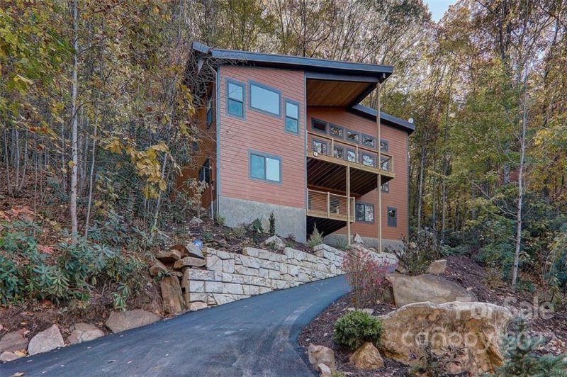 Property image 4 at 110 Wildflower Cove Drive, Swannanoa, NC 28778