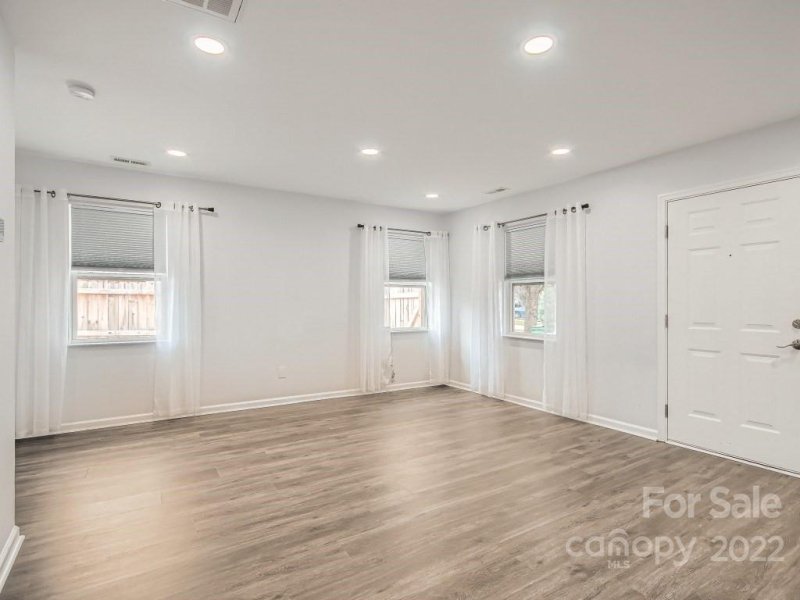 Property image 3 at 6824 Aerial Court, Charlotte, NC 28213