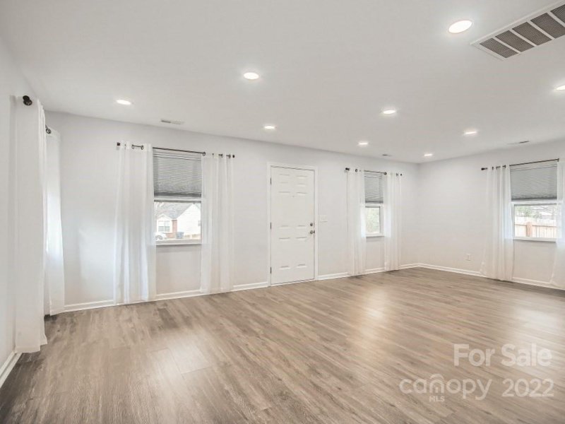 Property image 4 at 6824 Aerial Court, Charlotte, NC 28213