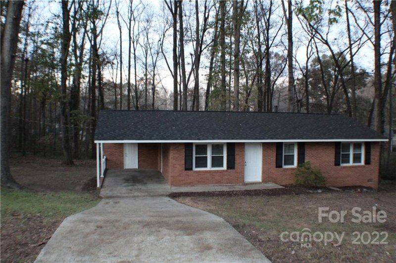 Property image 2 at 214 Eric Court, Gastonia, NC 28052