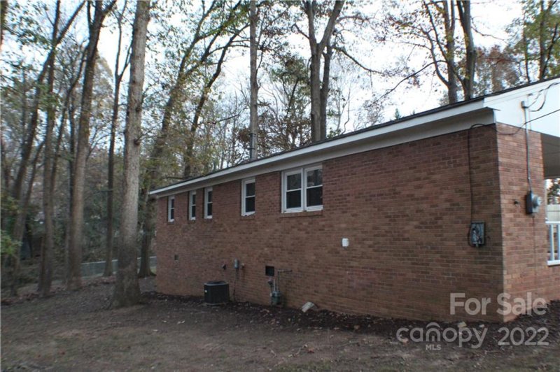 Property image 3 at 214 Eric Court, Gastonia, NC 28052