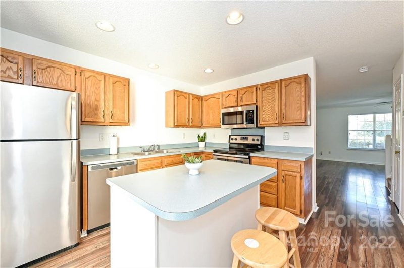 Property image 5 at 9115 Four Mile Creek Road, Charlotte, NC 28277