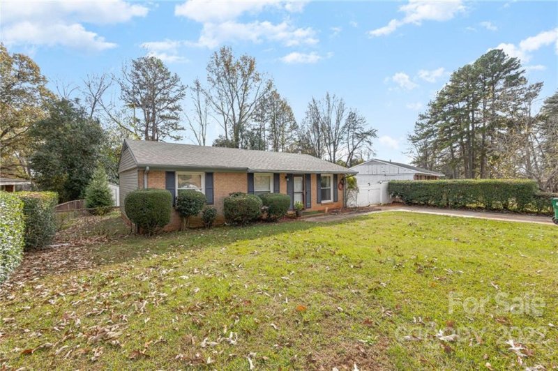 Property image 3 at 1308 Milan Road, Charlotte, NC 28216
