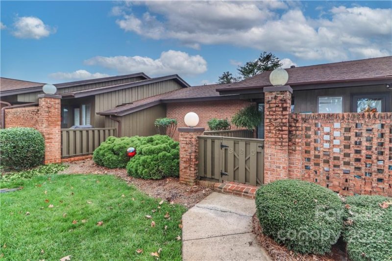 Property image 3 at 1325 Radio Road, Statesville, NC 28625