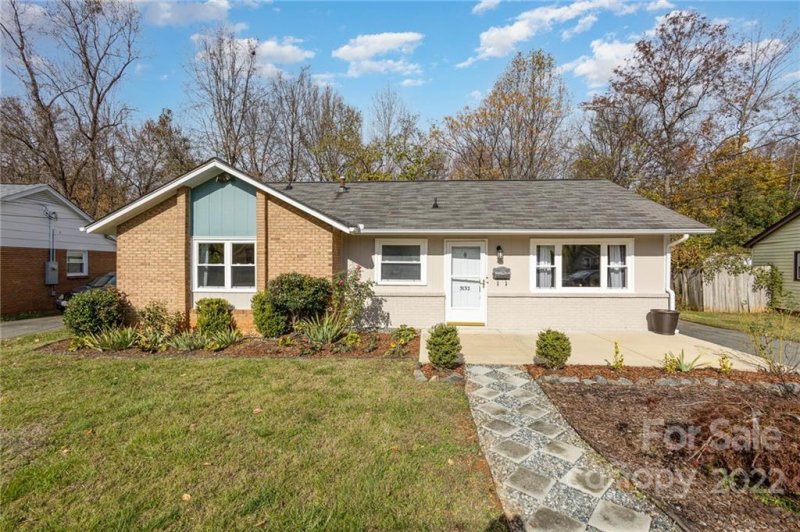 Property image 2 at 3132 Cedarhurst Drive, Charlotte, NC 28269