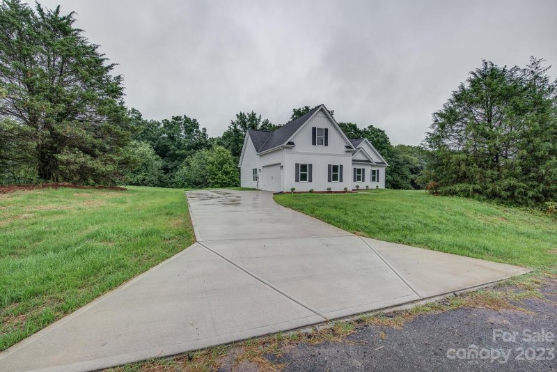 Property image 2 at 117 Bottom Road, Kings Mountain, NC 28086