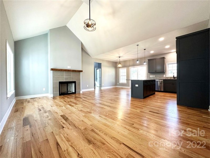 Property image 4 at 1181 Kensington Circle, Newton, NC 28658