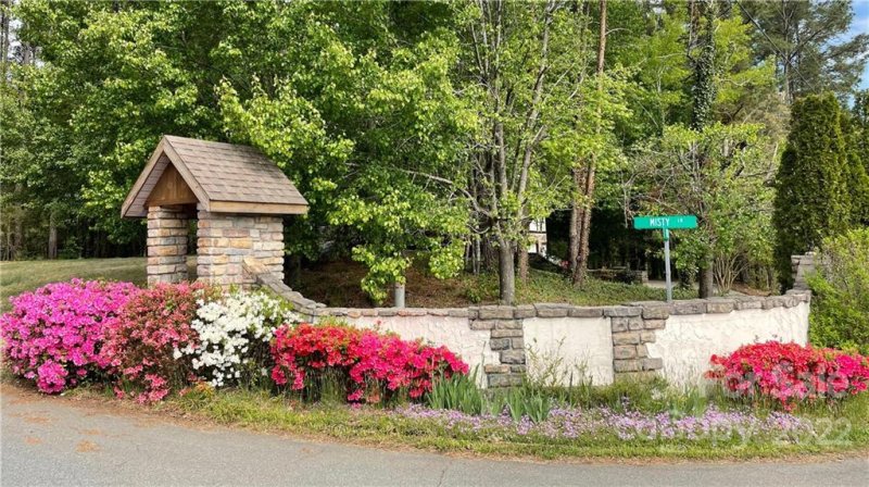 Property image 3 at 1217 Misty Lane, Hickory, NC 28601