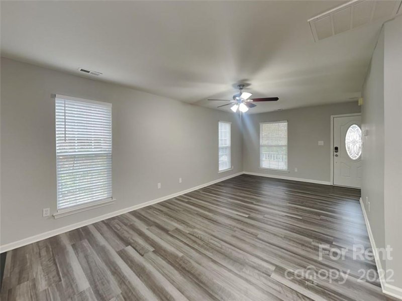 Property image 3 at 109 Sweetbriar Court, Mount Holly, NC 28120