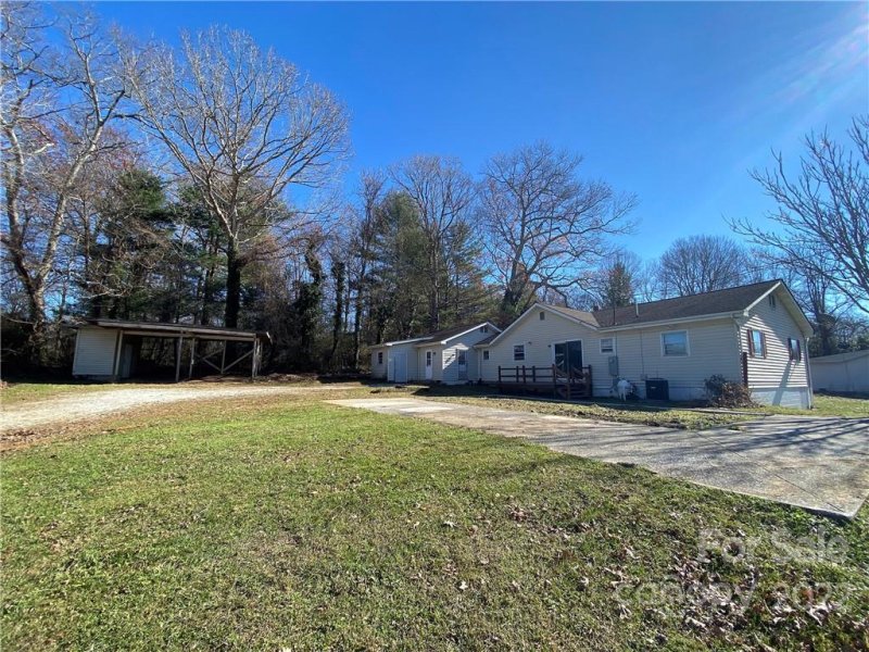 Property image 4 at 202 E Walker Street, East Flat Rock, NC 28726