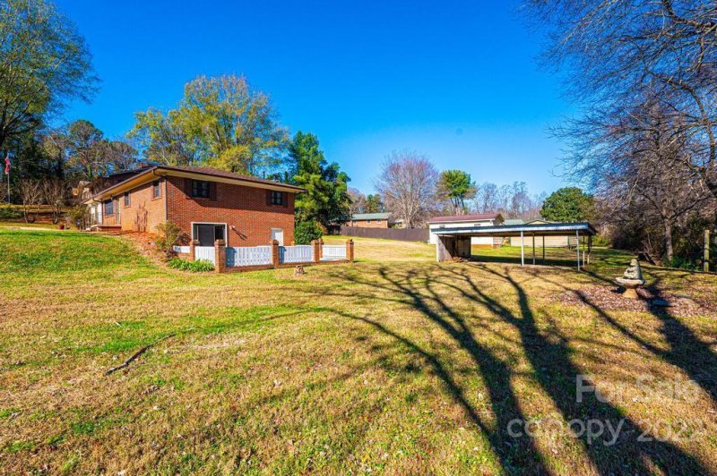 Property image 5 at 2067 15th Avenue, Hickory, NC 28601