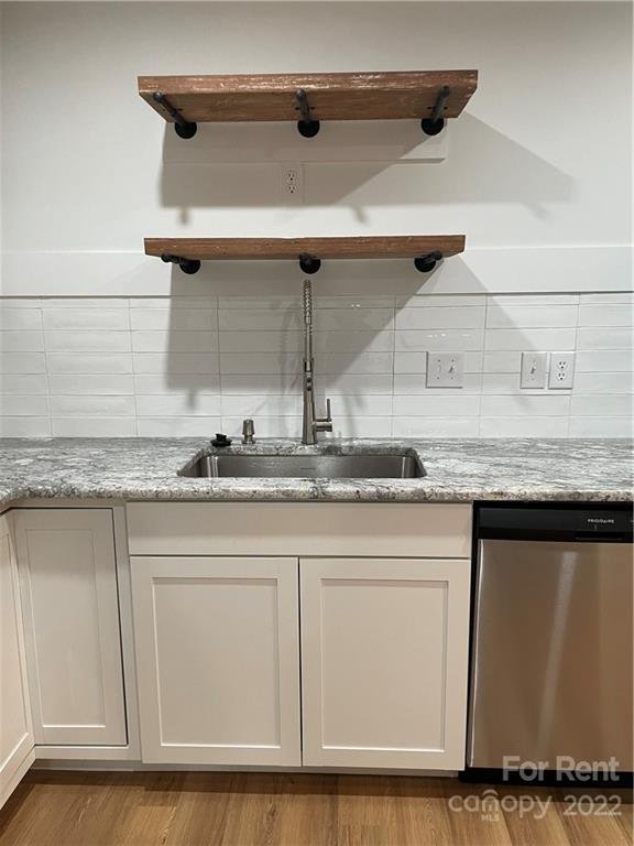 Property image 2 at 1511 Lansdale Drive, Charlotte, NC 28205