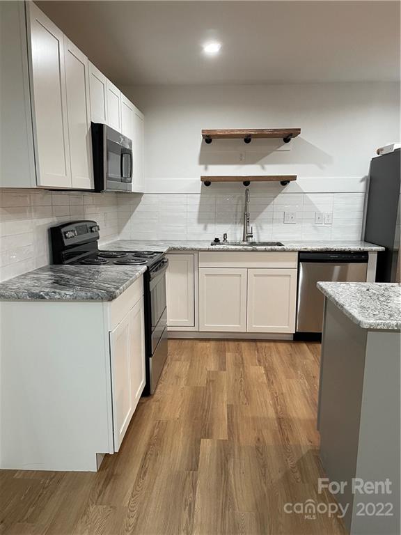 Property image 3 at 1511 Lansdale Drive, Charlotte, NC 28205