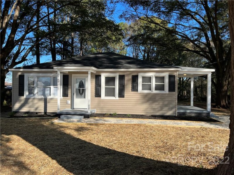 Property image 2 at 212 Nixon Road, Belmont, NC 28012