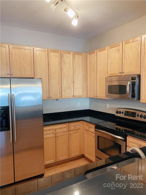 Property image 2 at 721 Governor Morrison Street, Charlotte, NC 28211